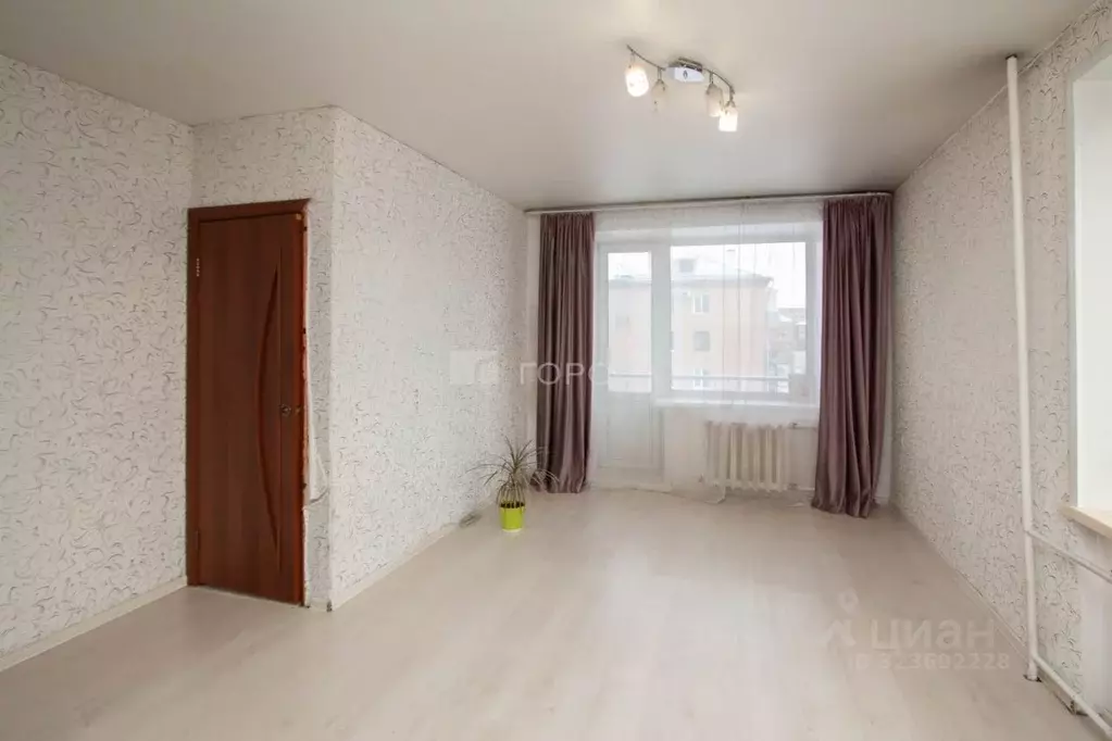 1-к кв. Кемеровская область, Новокузнецк Транспортная ул., 13 (31.9 м) - Фото 1