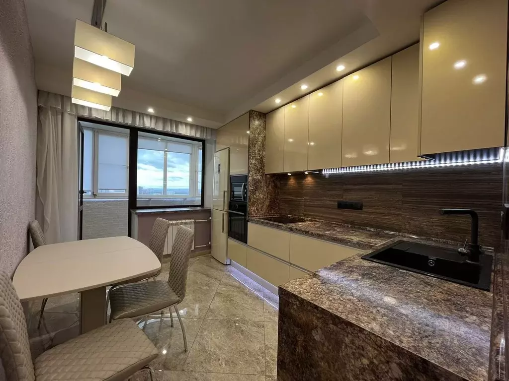 1-к кв. Самарская область, Самара Ново-Садовая ул., 215 (40.0 м) - Фото 1