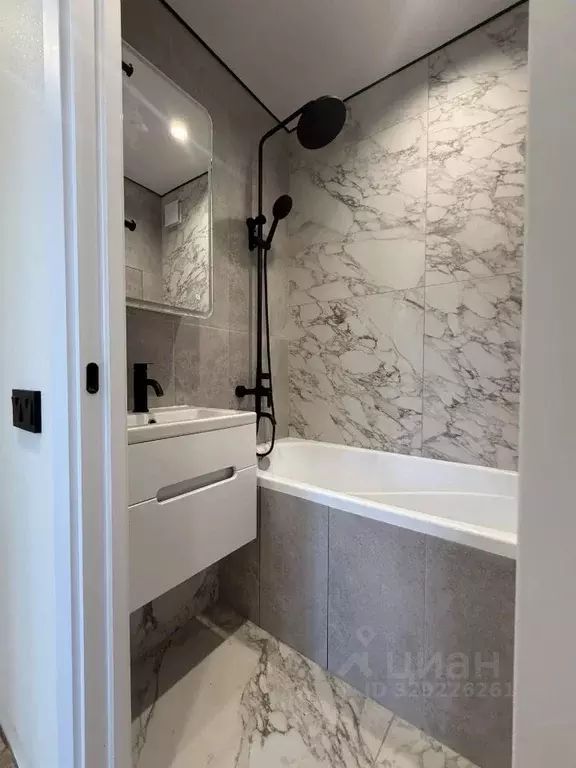 2-к кв. Москва ул. Летчика Бабушкина, 18 (40.0 м) - Фото 1