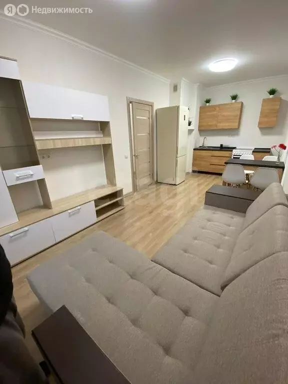 1-комнатная квартира: Тверь, улица Левитана, 93А (37 м) - Фото 0