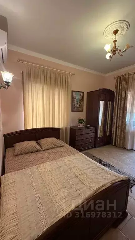 Комната Краснодарский край, Геленджик Октябрьская ул., 47Б - Фото 1
