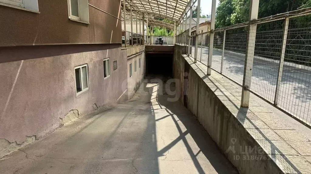 Гараж в Орловская область, Орел Красноармейская ул., 1 (57 м) - Фото 1