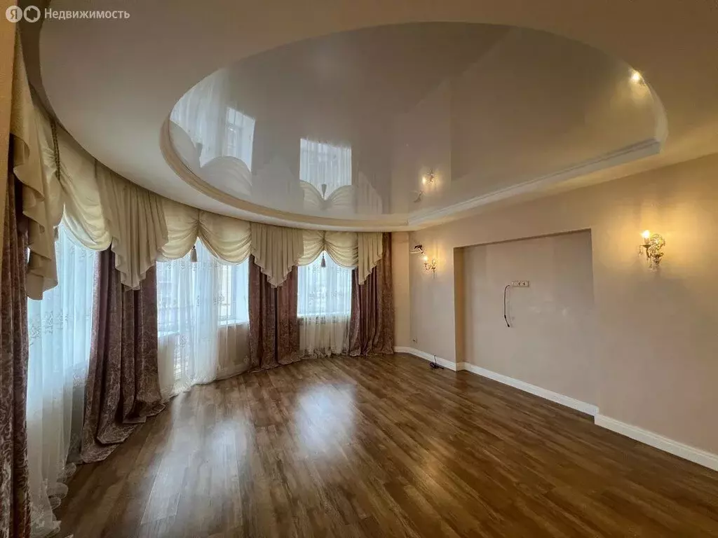 3-комнатная квартира: Астрахань, улица Баумана, 9 (120 м) - Фото 2