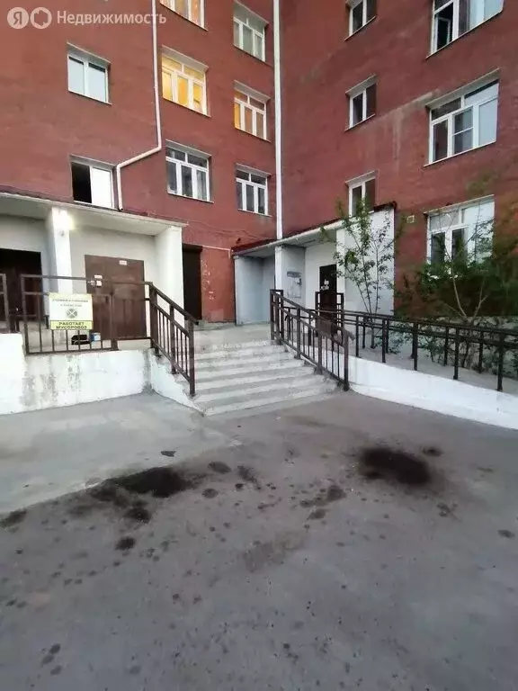 1-комнатная квартира: Улан-Удэ, 111-й микрорайон, 4 (50 м) - Фото 0