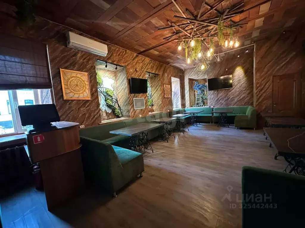 Помещение свободного назначения в Башкортостан, Уфа Коммунистическая ... - Фото 1