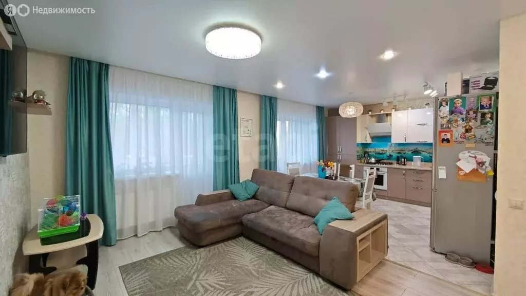3-комнатная квартира: деревня Середняя, Центральная улица, 27 (78.8 м) - Фото 1