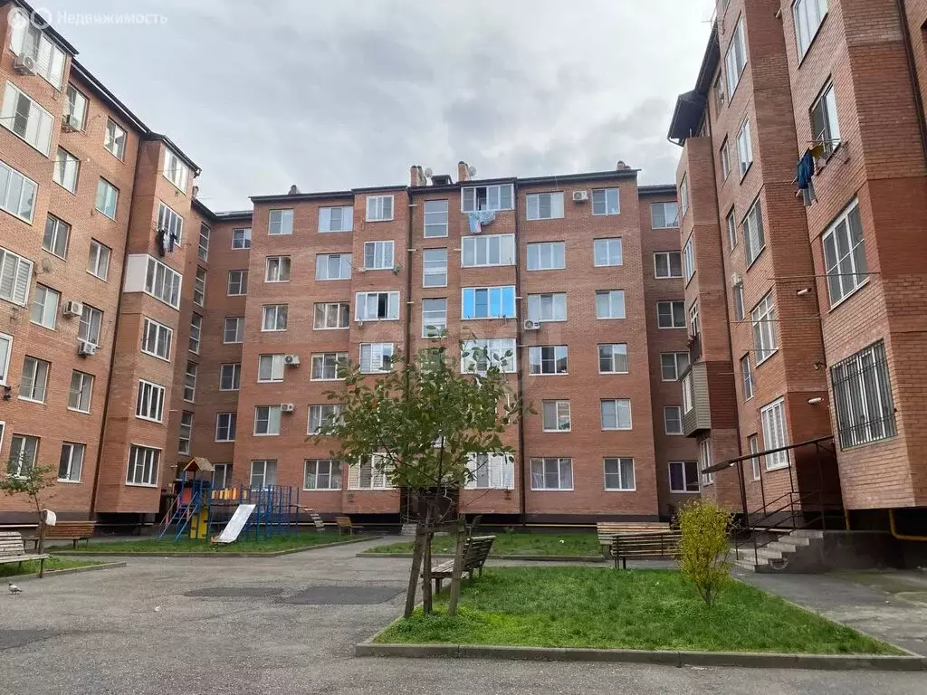 3-комнатная квартира: Владикавказ, улица Зураба Магкаева, 83к1 (75 м) - Фото 2