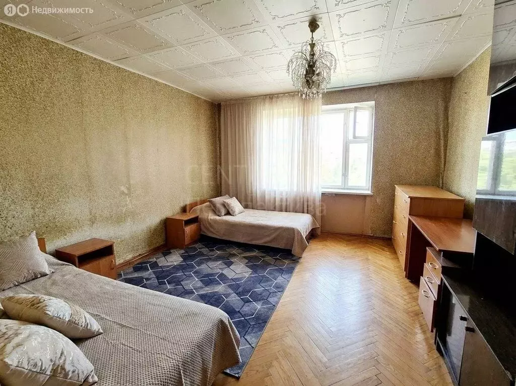 3-комнатная квартира: посёлок городского типа Удельная, улица ... - Фото 1