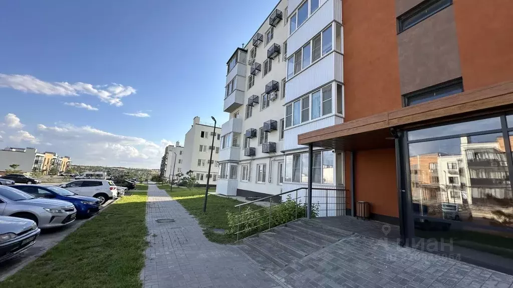 2-к кв. Волгоградская область, Волгоград ул. Иссы Плиева, 13 (56.2 м) - Фото 1