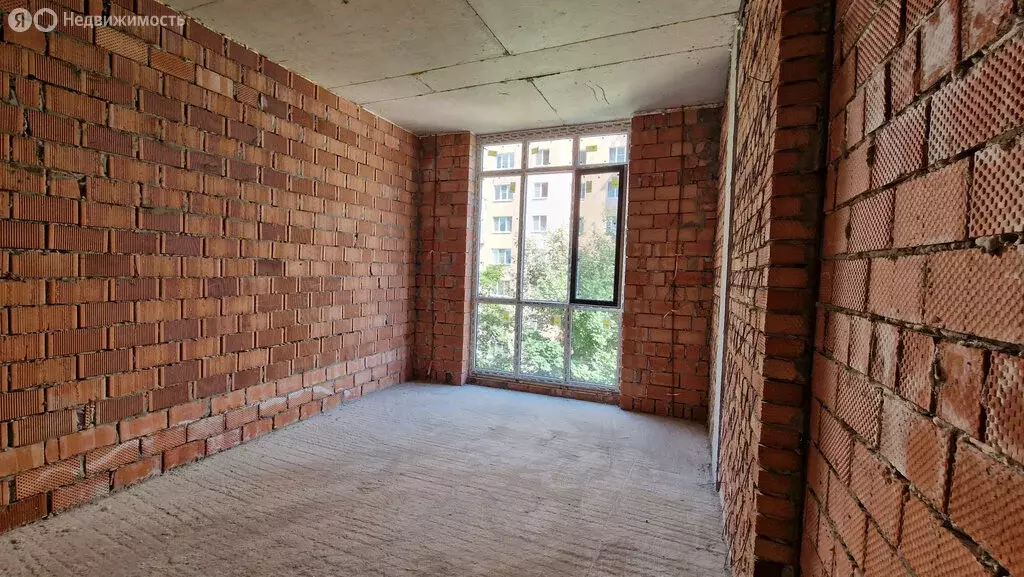 3-комнатная квартира: Нальчик, улица Мальбахова, 21А (97 м) - Фото 1
