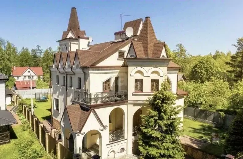 Дом в Санкт-Петербург пос. Песочный, Школьная ул., 74 (380 м) - Фото 1