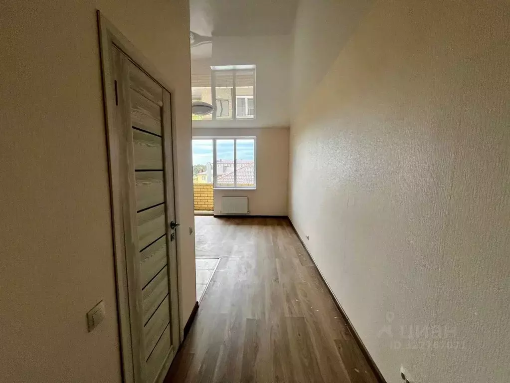 Студия Краснодарский край, Краснодар ул. Им. Сорока А.М., 2 (30.0 м) - Фото 1