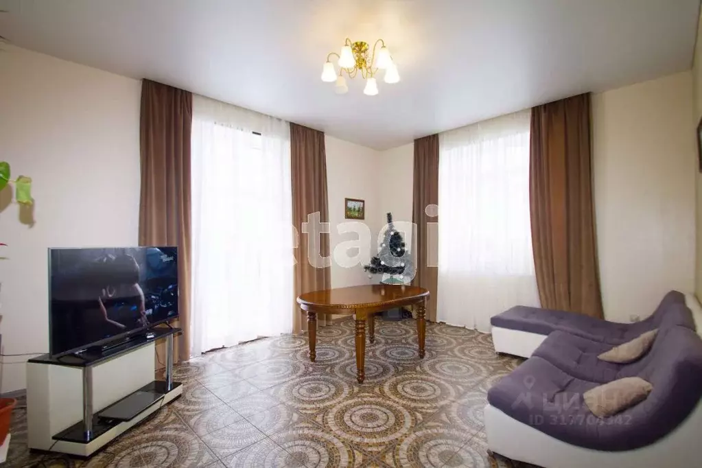 Дом в Калужская область, Калуга д. Верховая, 79 (210 м) - Фото 0