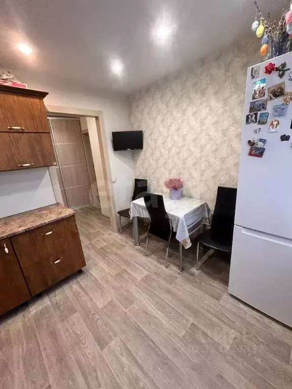 2-к кв. Тюменская область, Тюмень Новосибирская ул., 119 (50.1 м) - Фото 1