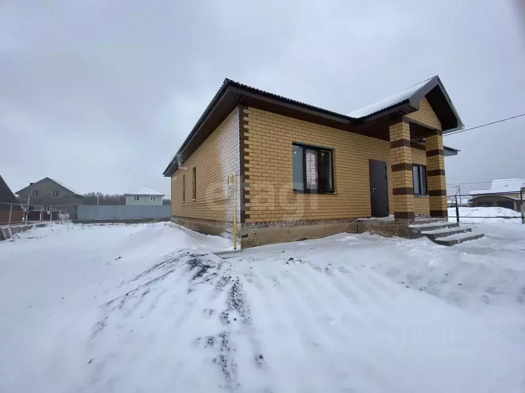 Дом в Оренбургская область, Оренбург Павловская ул., 9 (120 м) - Фото 1