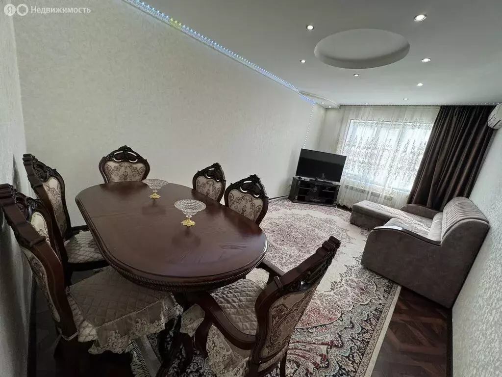 2-комнатная квартира: Дербент, улица Сальмана, 85А (70 м) - Фото 0
