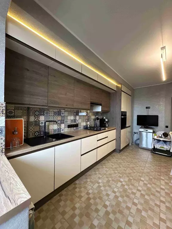 Продаётся 2-к квартира, 70.1 м - Фото 1