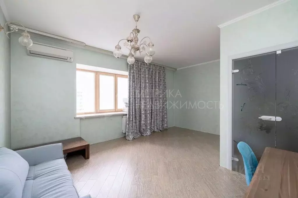 2-к кв. Тюменская область, Тюмень ул. Евгения Богдановича, 8к1 (79.3 ... - Фото 1