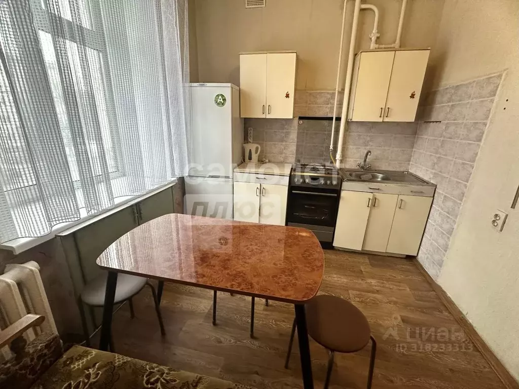 1-к кв. Брянская область, Брянск Литейная ул., 38 (35.0 м) - Фото 0