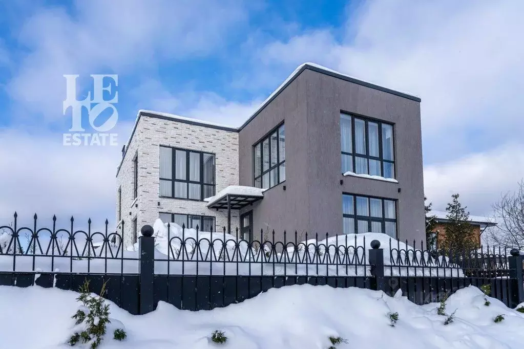 Дом в Московская область, Красногорск городской округ, с. Дмитровское ... - Фото 1