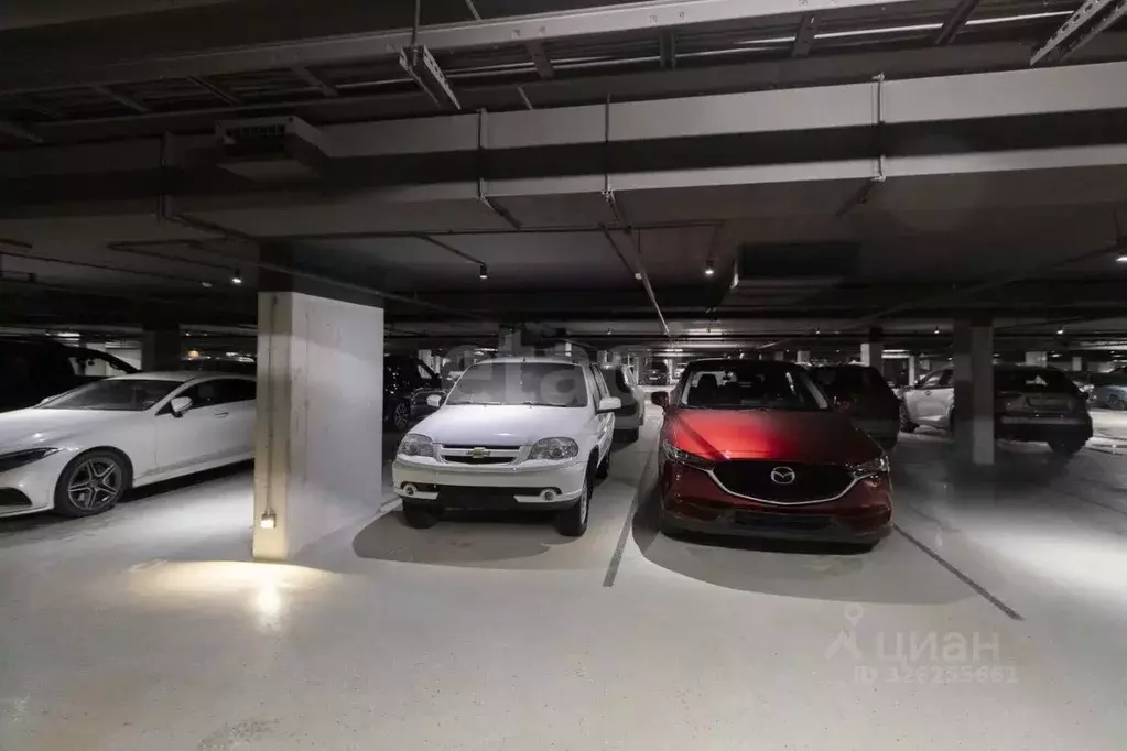 Гараж в Тюменская область, Тюмень ул. 50 лет Октября, 57Бк2 (14 м) - Фото 1