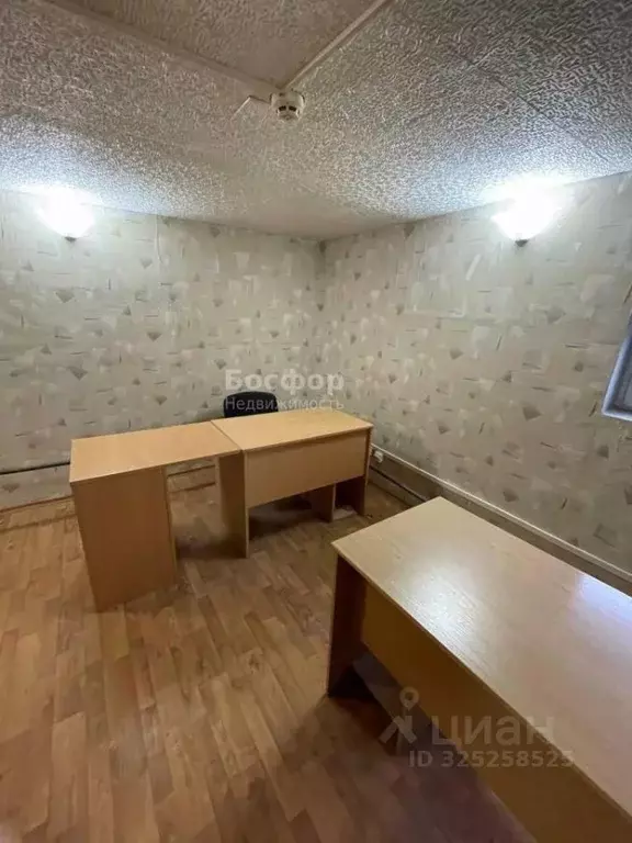 Офис в Крым, Феодосия ул. Земская, 19 (100 м) - Фото 2