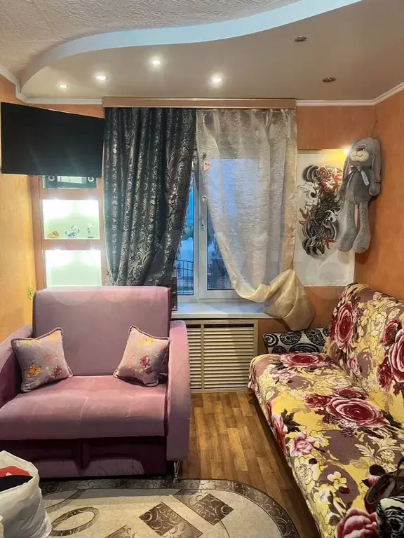 Комната 12 м в 4-к., 1/5 эт. - Фото 0