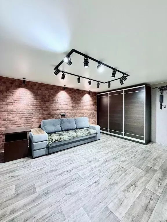 Студия Свердловская область, Качканар ул. Свердлова, 15 (30.0 м) - Фото 1