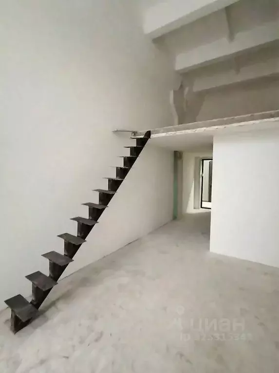 Студия Самарская область, Тольятти 4-й кв-л, бул. Курчатова, 20 (33.0 ... - Фото 1