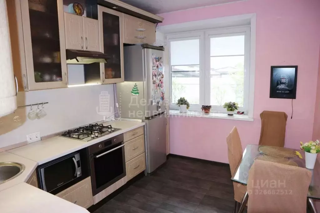 Дом в Новгородская область, Новгородский район, Ермолинское с/пос, д. ... - Фото 2