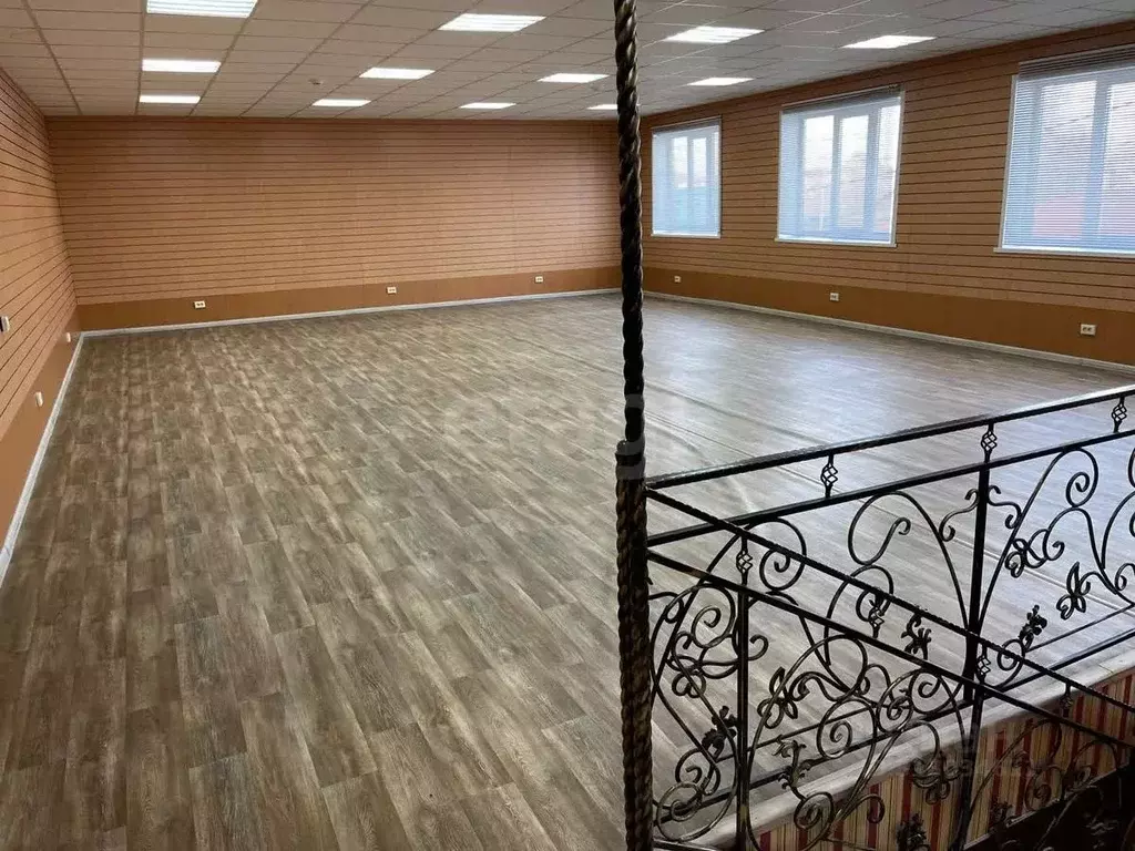 Торговая площадь в Свердловская область, Тугулым пгт ул. Федюнинского, ... - Фото 1