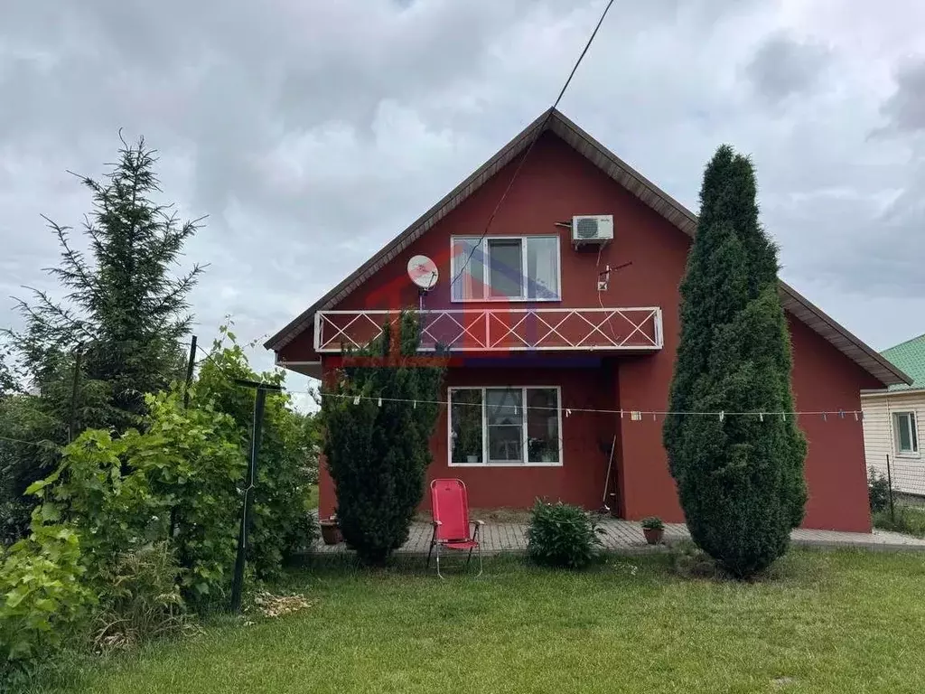 Дом в Белгородская область, Старый Оскол пер. 2-й Ореховый, 3 (180 м) - Фото 1