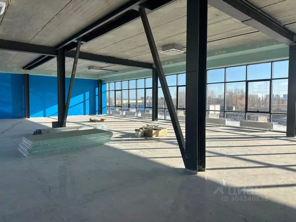 Помещение свободного назначения в Татарстан, Набережные Челны ул. ... - Фото 1