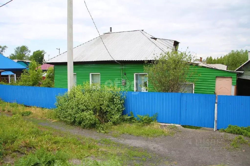 Дом в Кемеровская область, Прокопьевск ул. Энтузиастов, 13 (50 м) - Фото 0