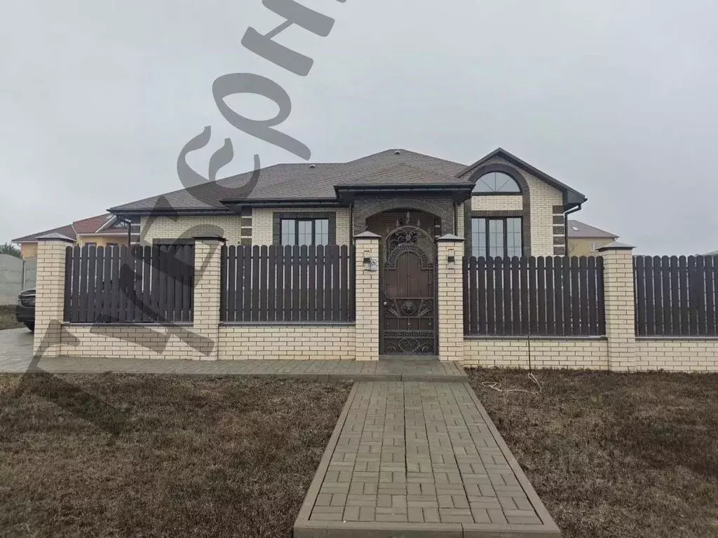 Дом в Белгородская область, Белгородский район, Тавровское с/пос, с. ... - Фото 1