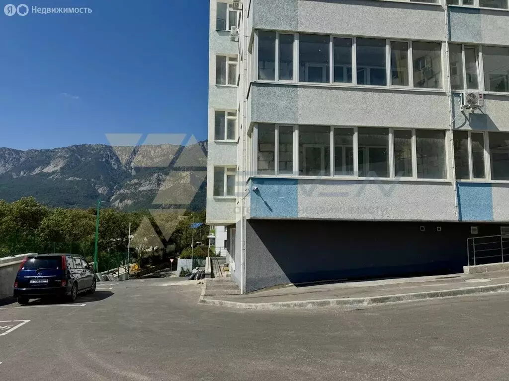 1-комнатная квартира: Ялта, улица Крупской, 52 (52.4 м) - Фото 0