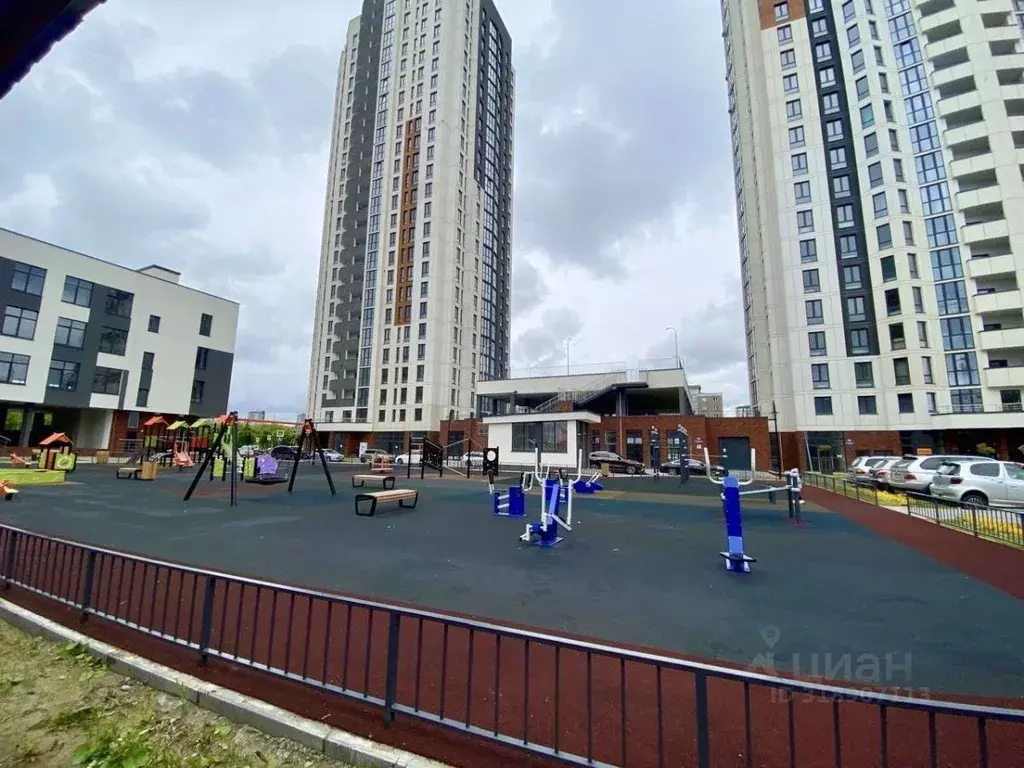 2-к кв. Калининградская область, Калининград ул. Гайдара, 90 (65.2 м) - Фото 0