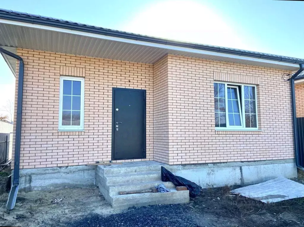 Дом в Ростовская область, Азовский район, Обильненское с/пос, пос. ... - Фото 2