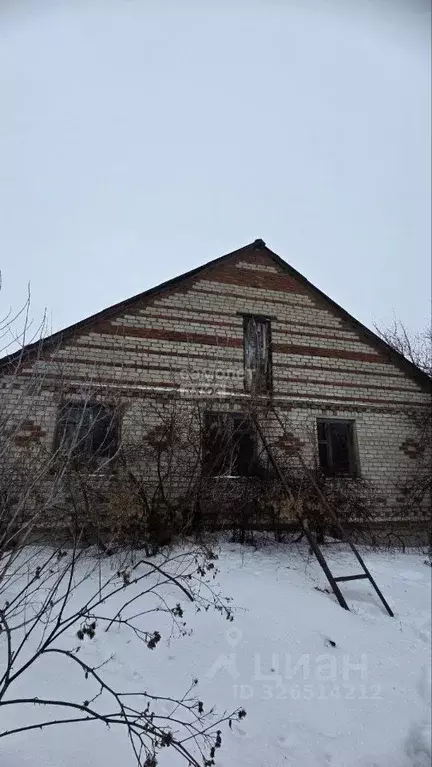 Дом в Курская область, Мантуровский сельсовет, с. Мантурово ул. ... - Фото 2