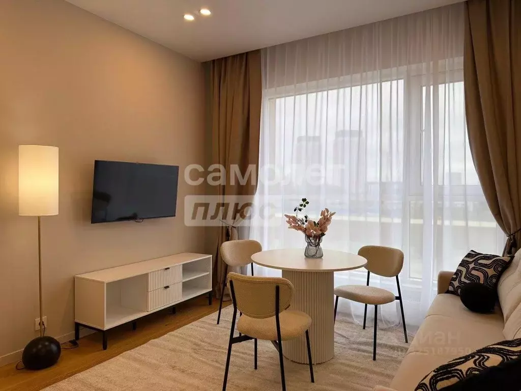 2-к кв. Москва ул. Мустая Карима, 12 (42.6 м) - Фото 1