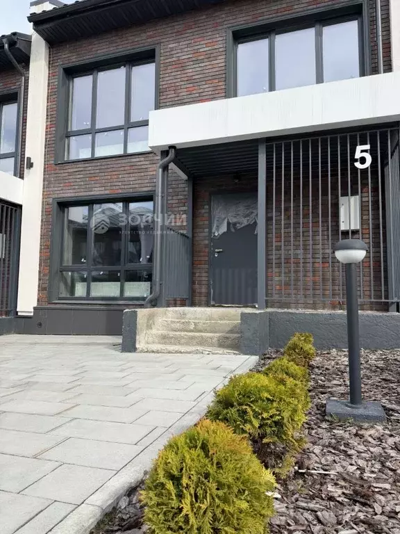 Таунхаус в Чувашия, Чебоксары ул. Жемчужная, 3к1 (143 м) - Фото 1