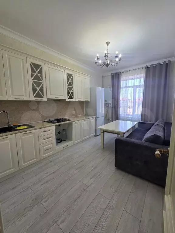 2-к. квартира, 84 м, 4/9 эт. - Фото 0