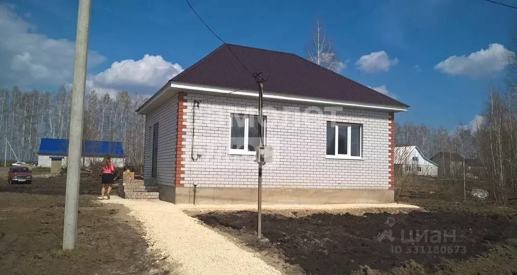 Дом в Липецкая область, с. Доброе ул. А.С. Дворниковой, 70 (40 м) - Фото 1