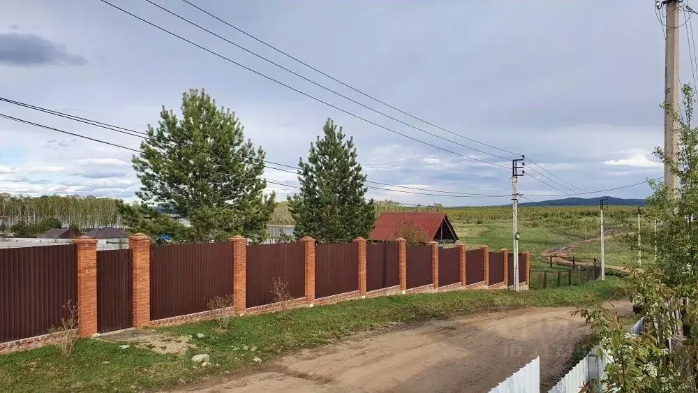 Участок в Иркутская область, Иркутский муниципальный округ, д. ... - Фото 0
