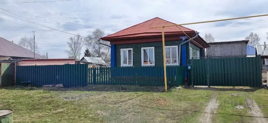 Дом в Новосибирская область, Болотное Алтайская ул. (60 м) - Фото 1