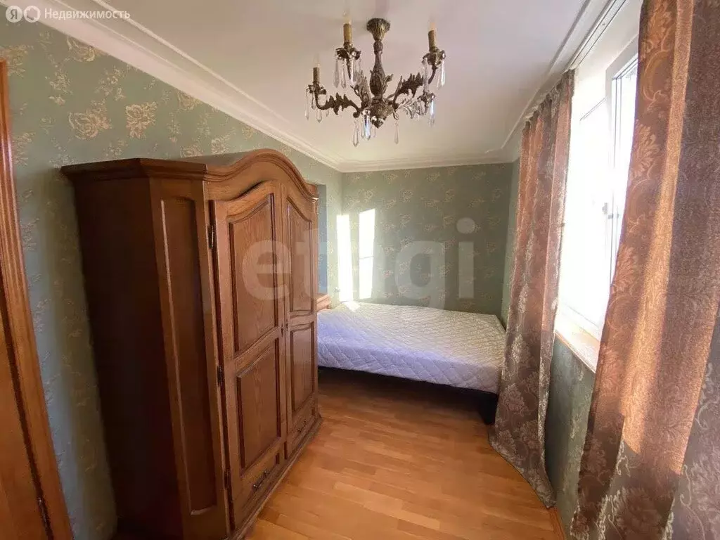 3-комнатная квартира: Майкоп, улица Горького, 214 (80 м) - Фото 1