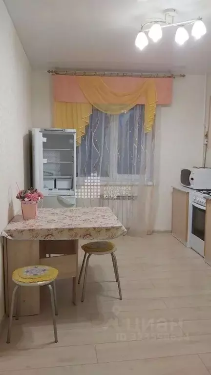 2-к кв. Ханты-Мансийский АО, Ханты-Мансийск ул. Энгельса, 16 (61.3 м) - Фото 2