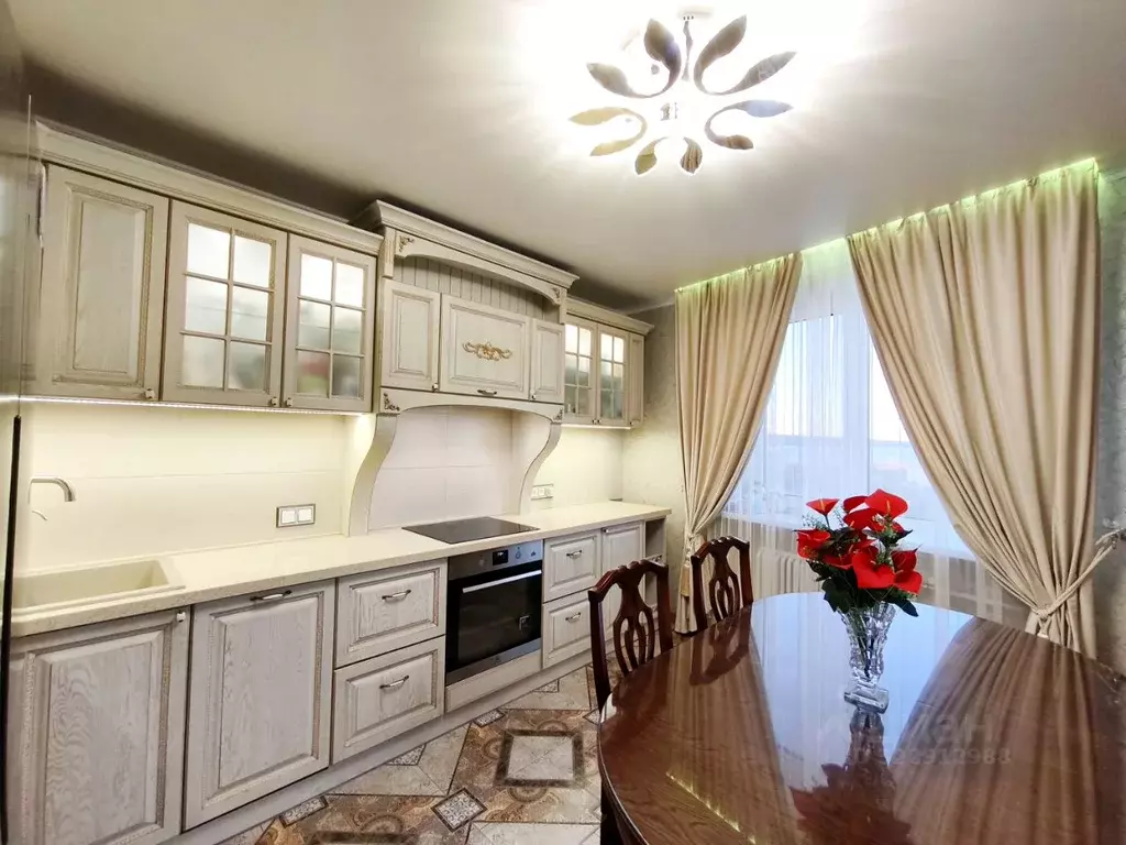 3-к кв. Саратовская область, Балаково Коммунистическая ул., 20В (70.7 ... - Фото 1