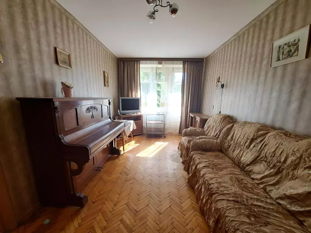 3-к кв. Санкт-Петербург, Санкт-Петербург, Пушкин Саперная ул., 45 ... - Фото 0