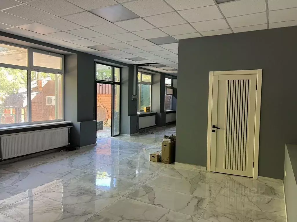 Помещение свободного назначения в Краснодарский край, Усть-Лабинск ул. ... - Фото 1